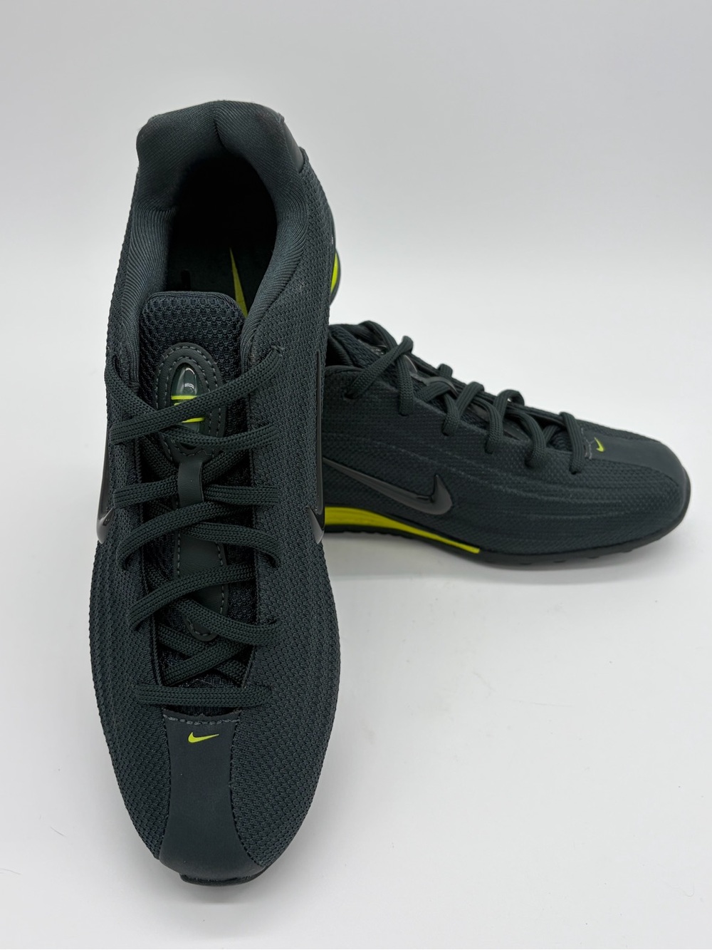 Nike Women's Shox Z "Seaweed Cyber Black" HQ7540-300 - Size US 7